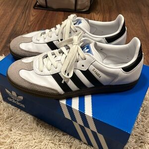 Adidas Samba, women’s 7.5 (fits like 8.5)